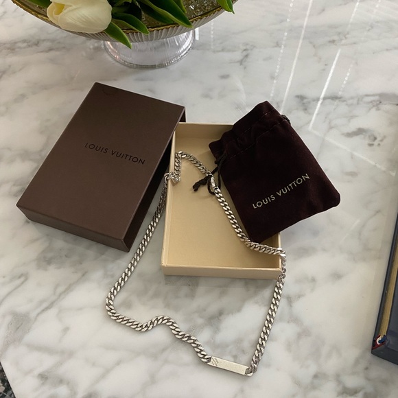 Louis Vuitton Gourmette Curb Link Necklace - Picture 5 of 10
